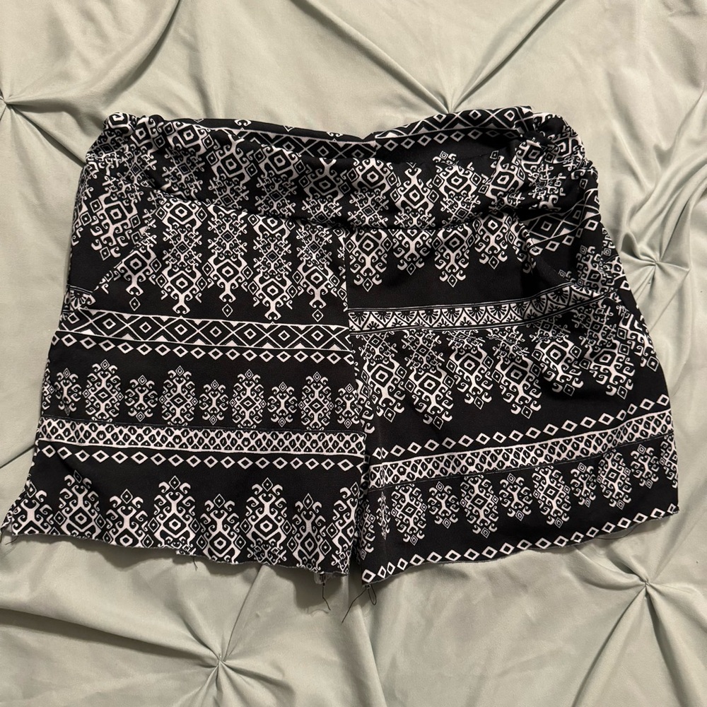 Dynamite Black and White High Waist Shorts